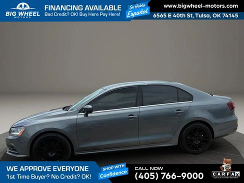 Used 2017 Volkswagen Jetta S w/ Jetta S Cold Weather Package FWD image 3