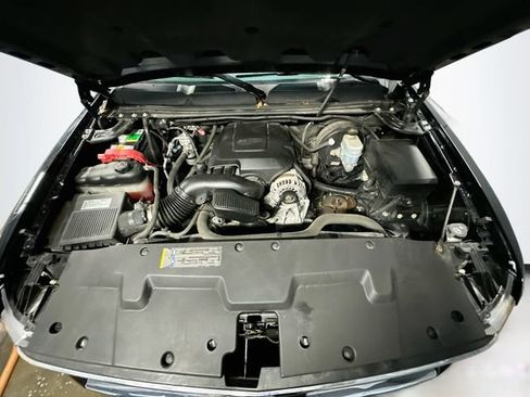 Used 2009 Chevrolet Silverado 1500 LT AWD/4WD image 23