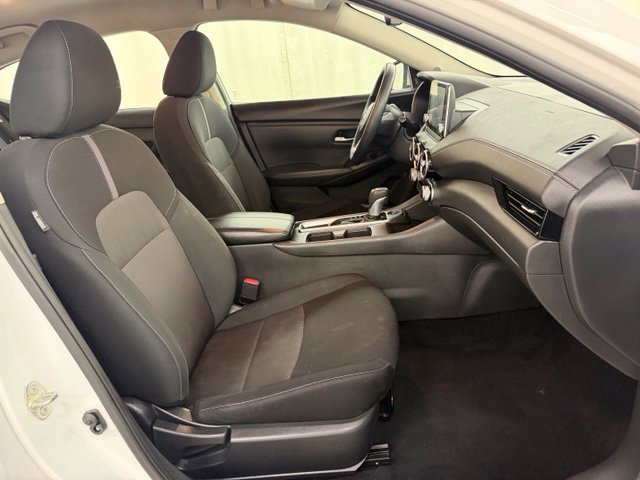 Used 2025 Nissan Sentra SV FWD image 11