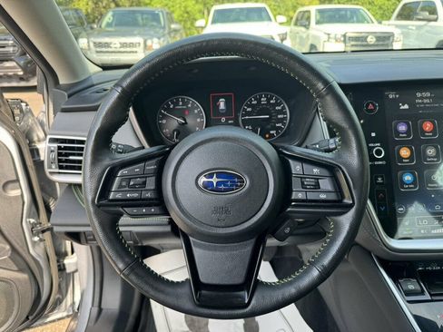 Used 2025 Subaru Outback Onyx Edition AWD/4WD image 5