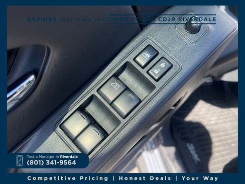 Used 2022 Nissan Frontier PRO-4X w/ Pro-4X Premium Package image 11