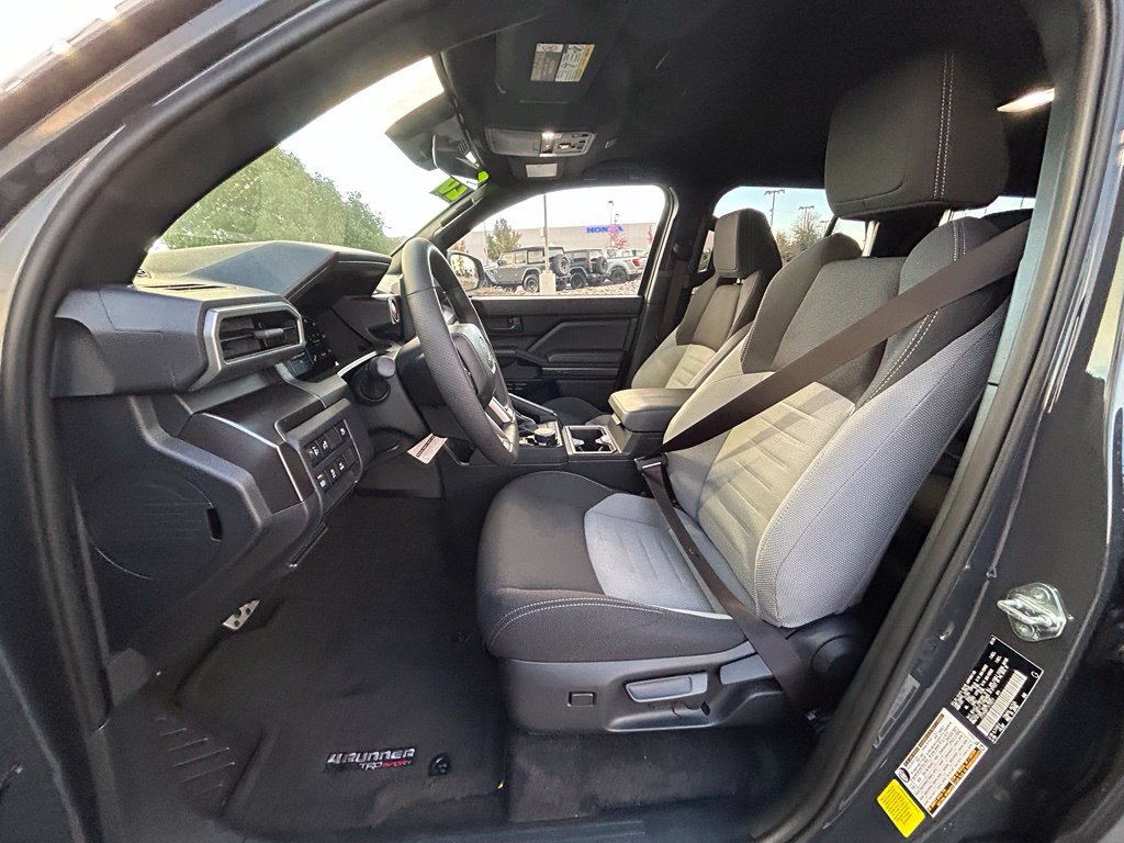 Used 2026 Toyota 4Runner TRD Sport AWD/4WD image 11
