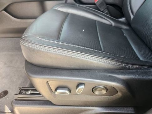 Used 2022 GMC Yukon Denali RWD image 23