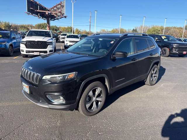 Used 2019 Jeep Cherokee Limited AWD/4WD image 3