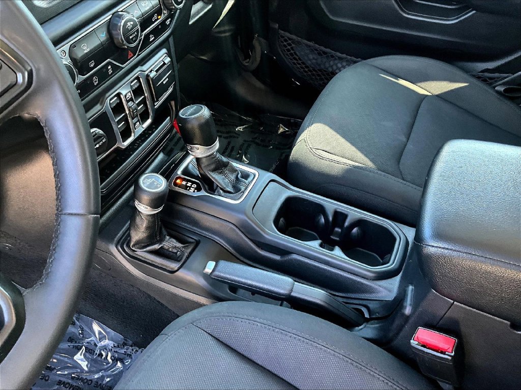 Used 2023 Jeep Gladiator Sport AWD/4WD image 19