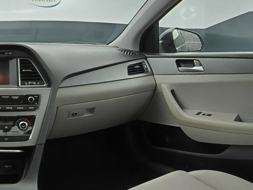 Used 2016 Hyundai Sonata SE FWD image 15