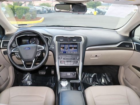 Used 2019 Ford Fusion SEL FWD image 14