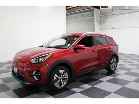 Used 2022 Kia Niro EX image 7