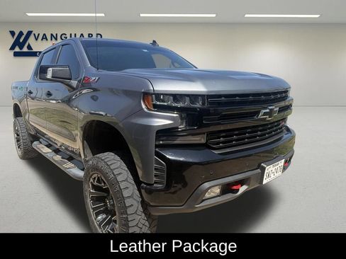 Used 2020 Chevrolet Silverado 1500 LT Trail Boss AWD/4WD image 2