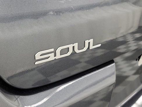 Used 2024 Kia Soul GT-Line FWD image 7
