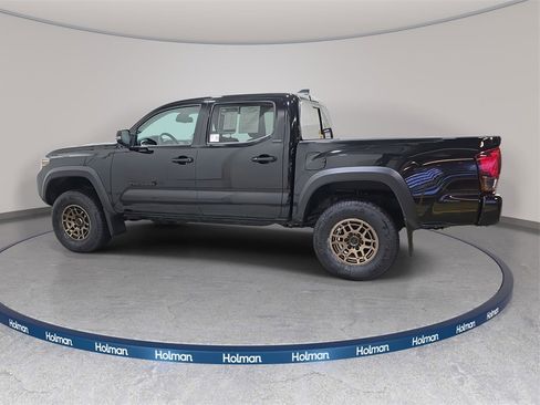 Used 2023 Toyota Tacoma Trail Edition image 9