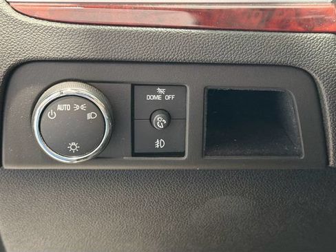 Used 2010 Cadillac Escalade Premium AWD/4WD image 10