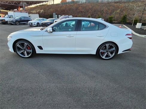 Used 2025 Genesis G70 2.5T w/ Sport Prestige Package image 30