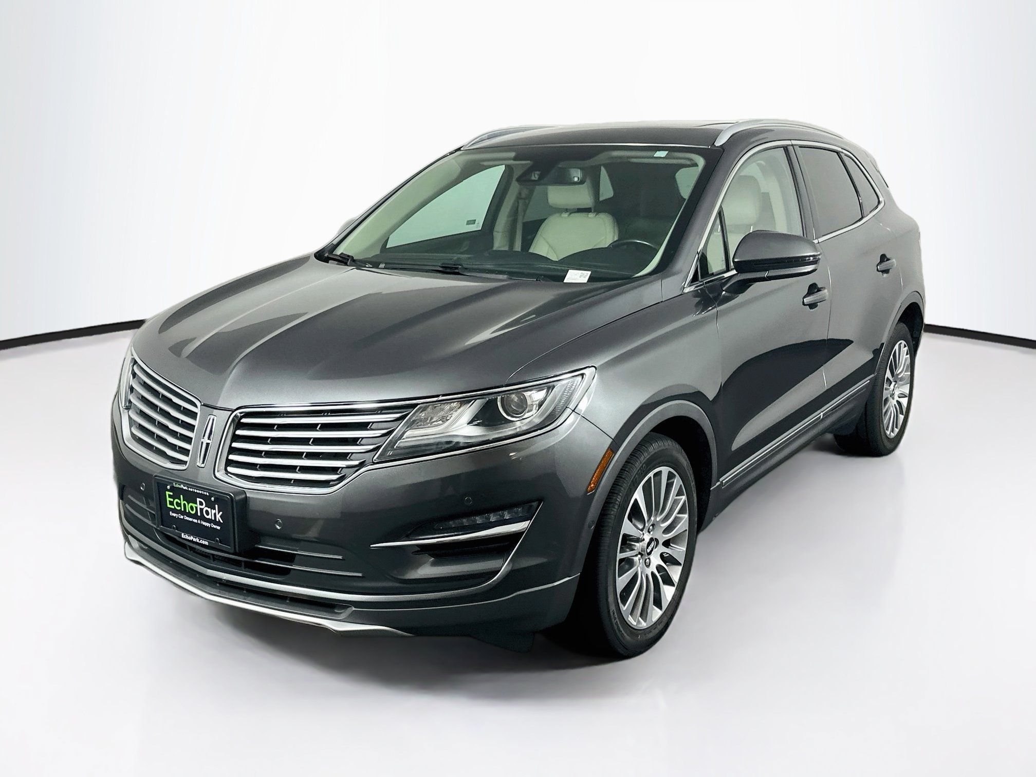 Used 2017 Lincoln MKC Reserve FWD image 3