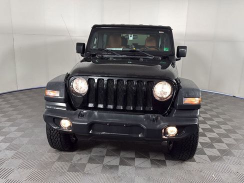 Used 2020 Jeep Wrangler Sport image 2