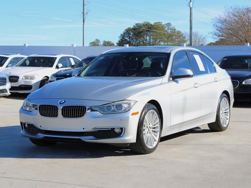 Used 2015 BMW 328d Sedan image 3
