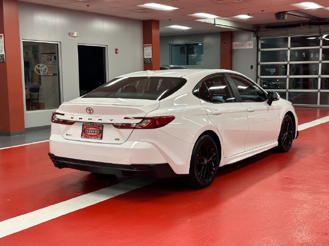 Certified 2025 Toyota Camry SE FWD image 4