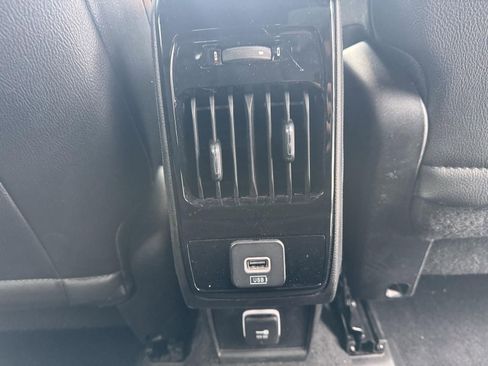 Used 2024 Jeep Compass Limited image 26