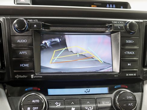 Used 2018 Toyota RAV4 XLE w/ Plus Extra Value Package AWD/4WD image 18