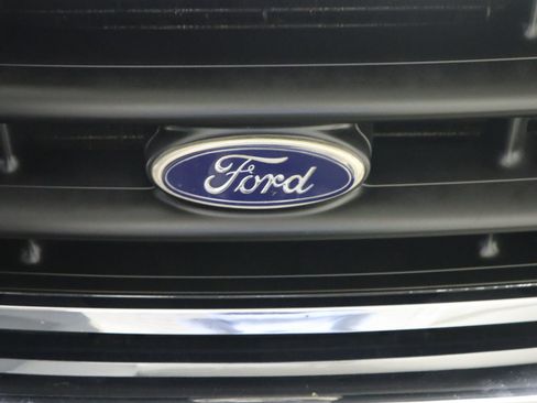 Used 2002 Ford F250 XLT AWD/4WD image 15