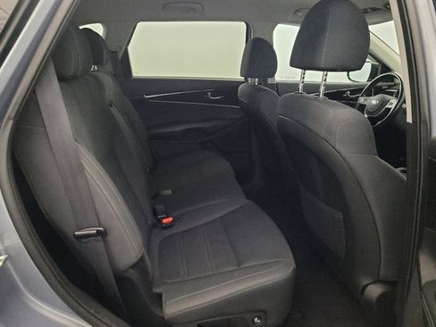 Used 2020 Kia Sorento S AWD/4WD image 19