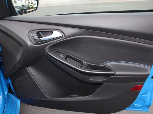 Used 2016 Ford Focus RS image 26