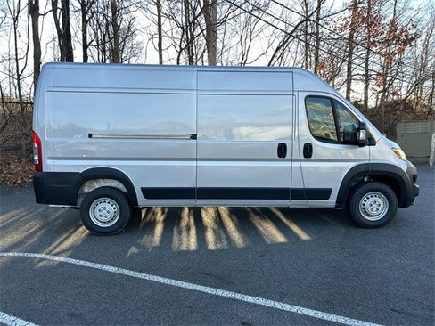 New 2026 RAM ProMaster 2500 w/ Premium Convenience Group image 9