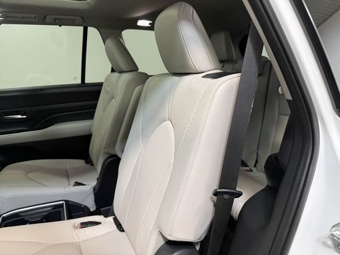 Used 2024 Toyota Grand Highlander Limited image 48