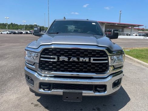 Used 2024 RAM 2500 Big Horn AWD/4WD image 2