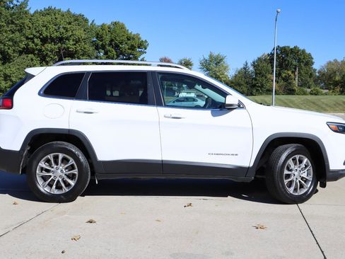 Used 2021 Jeep Cherokee Latitude Lux w/ Sun & Sound Group image 5