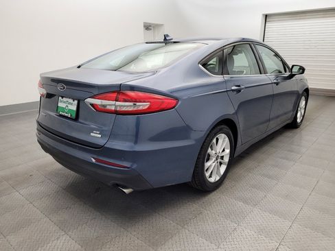 Used 2019 Ford Fusion SE FWD image 9