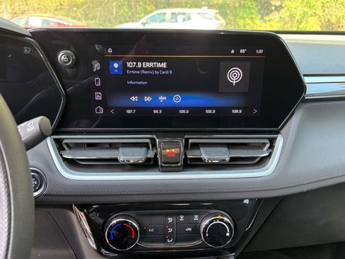 Used 2025 Chevrolet TrailBlazer LT image 20