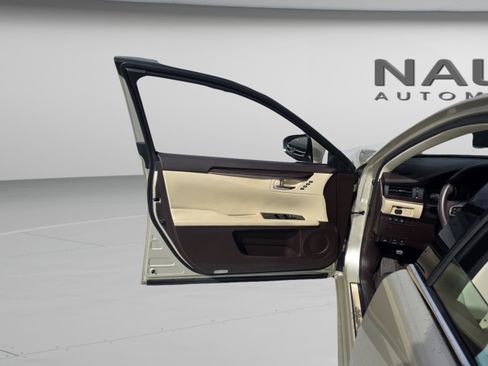 Used 2017 Lexus ES 350 image 9