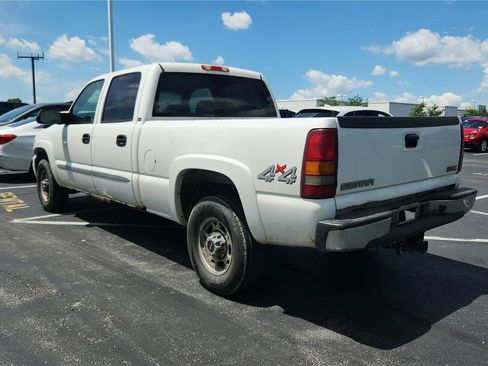 Used 2003 GMC Sierra 1500 SLE w/ Skid Plate Package AWD/4WD image 4