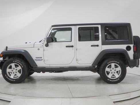 Used 2014 Jeep Wrangler Unlimited Sport w/ Quick Order Package 24S AWD/4WD image 5