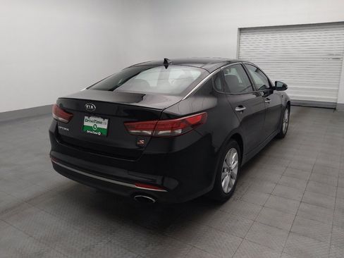 Used 2018 Kia Optima S w/ Panoramic Sunroof Package FWD image 9