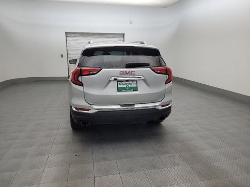 Used 2019 GMC Terrain SLT w/ Preferred Package FWD image 6