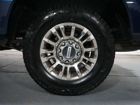 Used 2020 Ford F250 XLT w/ XLT Premium Package image 8