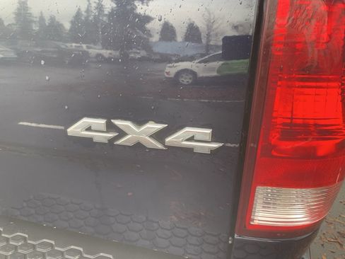 Used 2016 RAM 1500 Express image 8