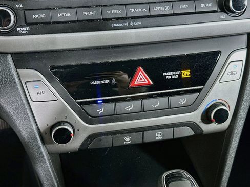 Used 2018 Hyundai Elantra SEL w/ Cargo Package FWD image 23