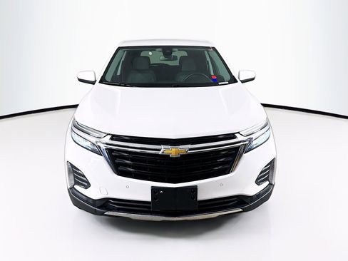 Used 2024 Chevrolet Equinox LT image 3