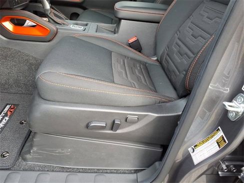 New 2026 Nissan Frontier PRO-4X w/ Pro-4x Convenience Package image 6