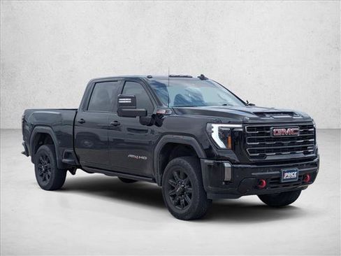 Used 2024 GMC Sierra 2500 AT4 w/ Technology Package AWD/4WD image 3