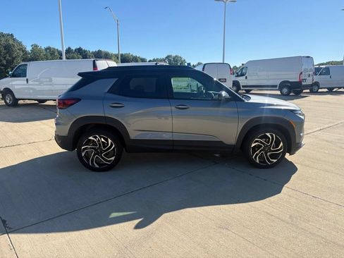 Used 2025 Chevrolet TrailBlazer RS w/ Driver Confidence Package FWD image 7