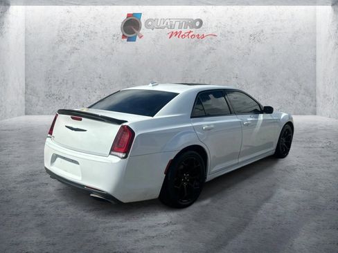 Used 2016 Chrysler 300 S image 6