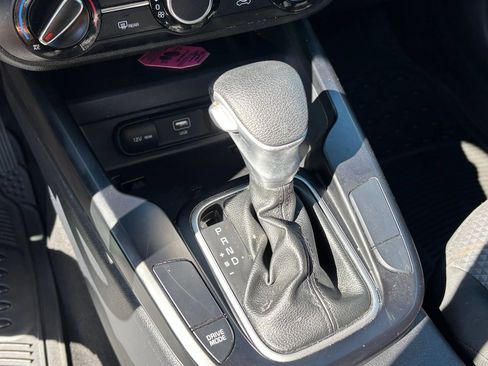 Used 2024 Kia Soul LX FWD image 18