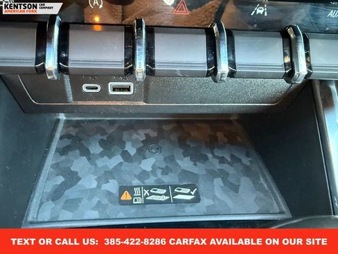 Used 2023 GMC Canyon Denali image 26