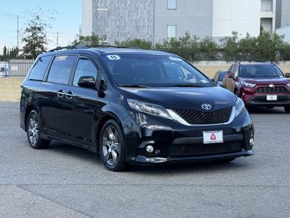Used 2015 Toyota Sienna SE Premium