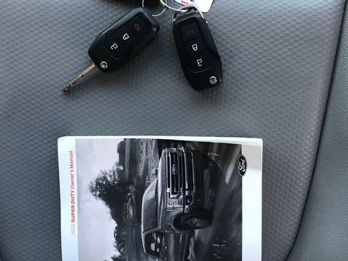 Used 2022 Ford F250 XL w/ STX Appearance Package image 41