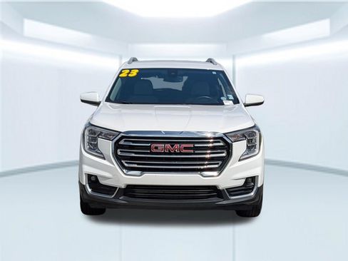 Used 2023 GMC Terrain SLT FWD image 10